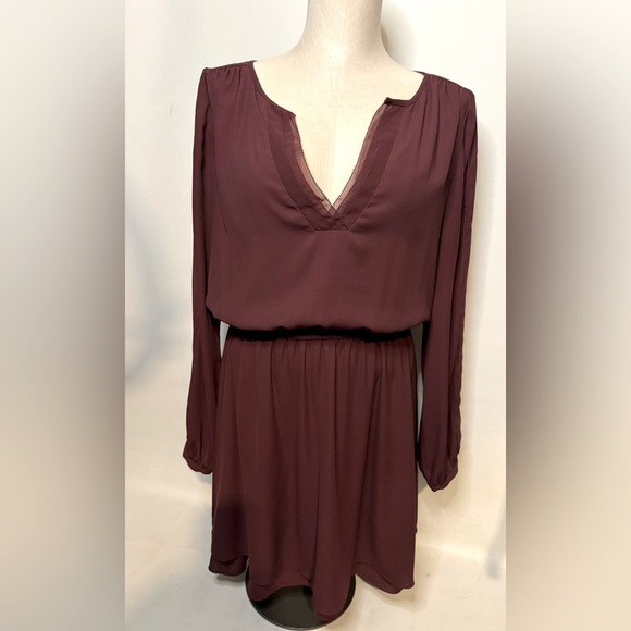 White House Black Market -  Burgandy Dress Size Small preloved item - Picture 1 of 4